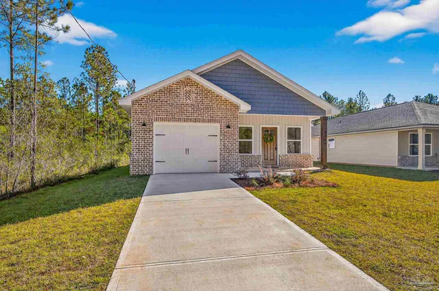 $279,900 | 2976 North 25th Avenue, Milton, FL 32583