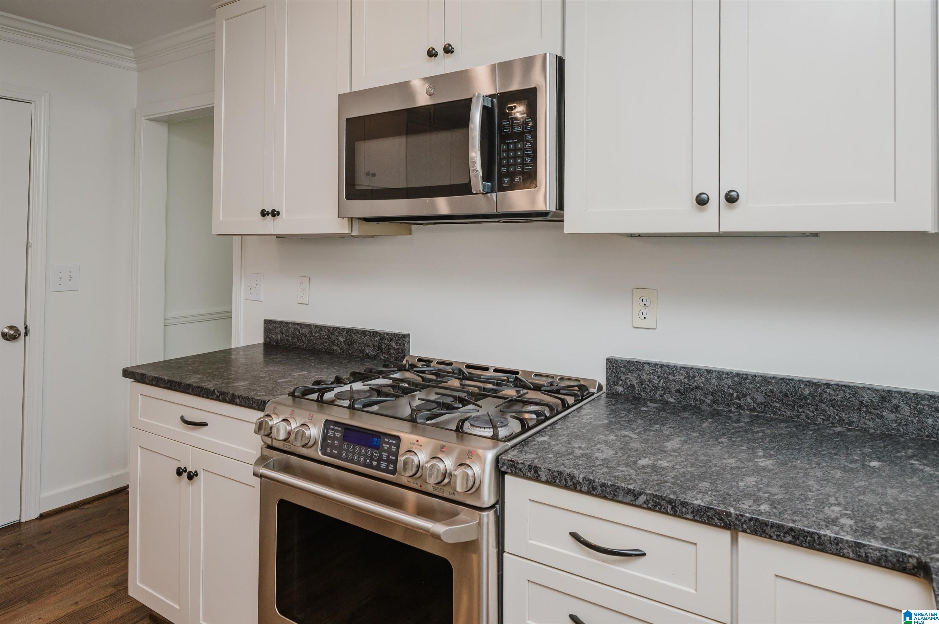 2012 Chestnut Road Birmingham, AL 35216 - Photo 18 of 48