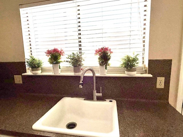 6401 Deihl Road, Unit 103 Houston, TX 77092 - Photo 8 of 12 Gallery Image 8