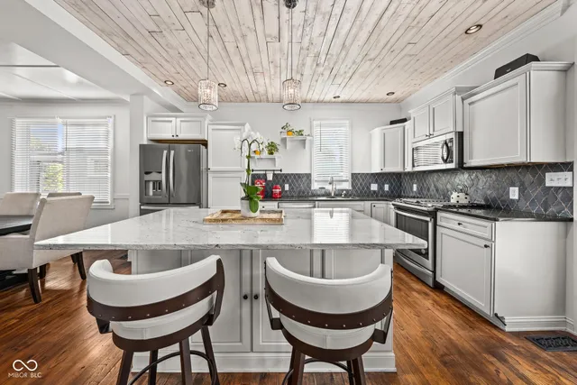 $779,900 | 3164 North Washington Boulevard, Indianapolis, IN 46205