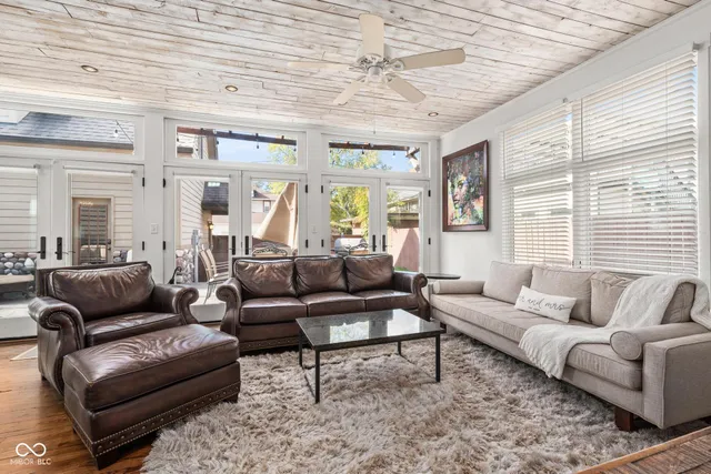 $779,900 | 3164 North Washington Boulevard, Indianapolis, IN 46205