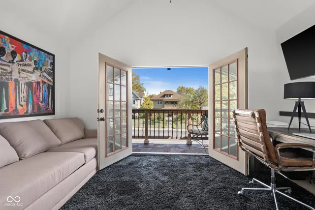 $779,900 | 3164 North Washington Boulevard, Indianapolis, IN 46205