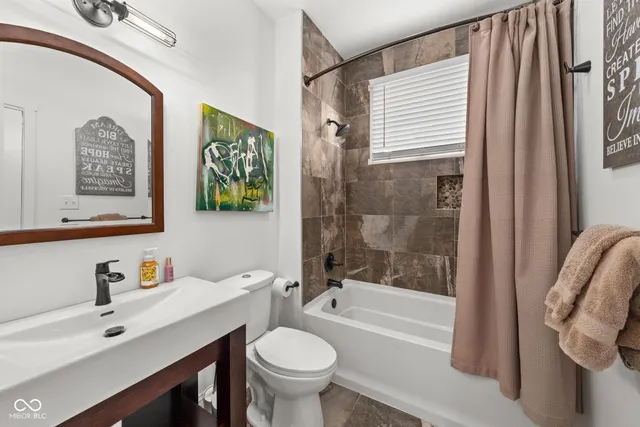 $779,900 | 3164 North Washington Boulevard, Indianapolis, IN 46205