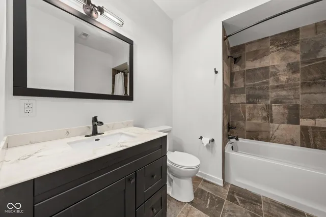 $779,900 | 3164 North Washington Boulevard, Indianapolis, IN 46205