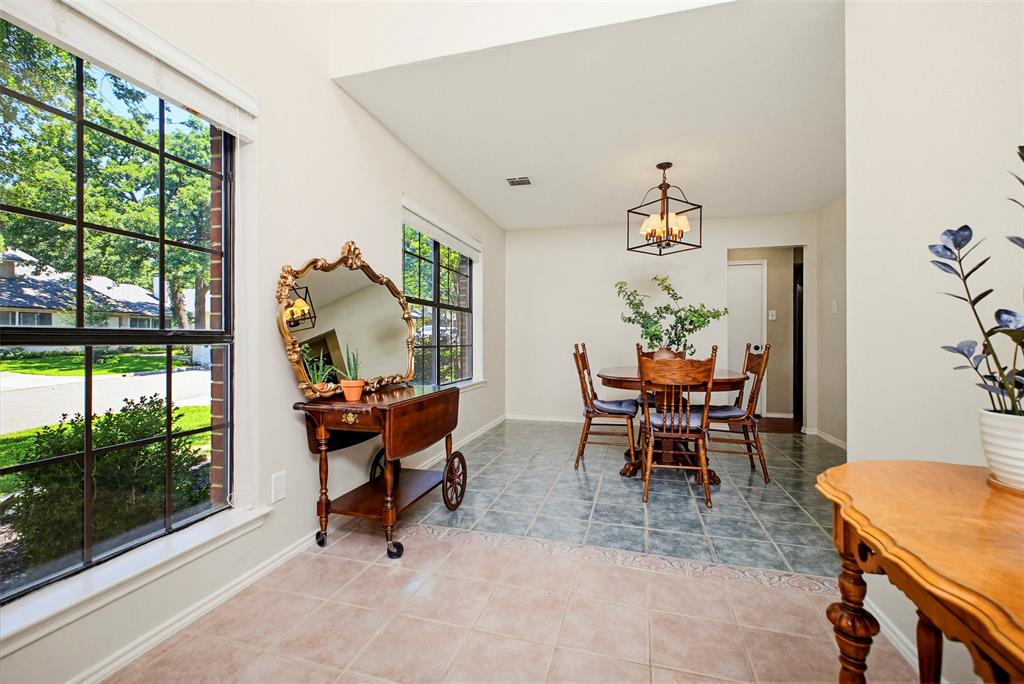 6704 Saddle Ridge Road Arlington, TX 76016 - Photo 2 of 27
