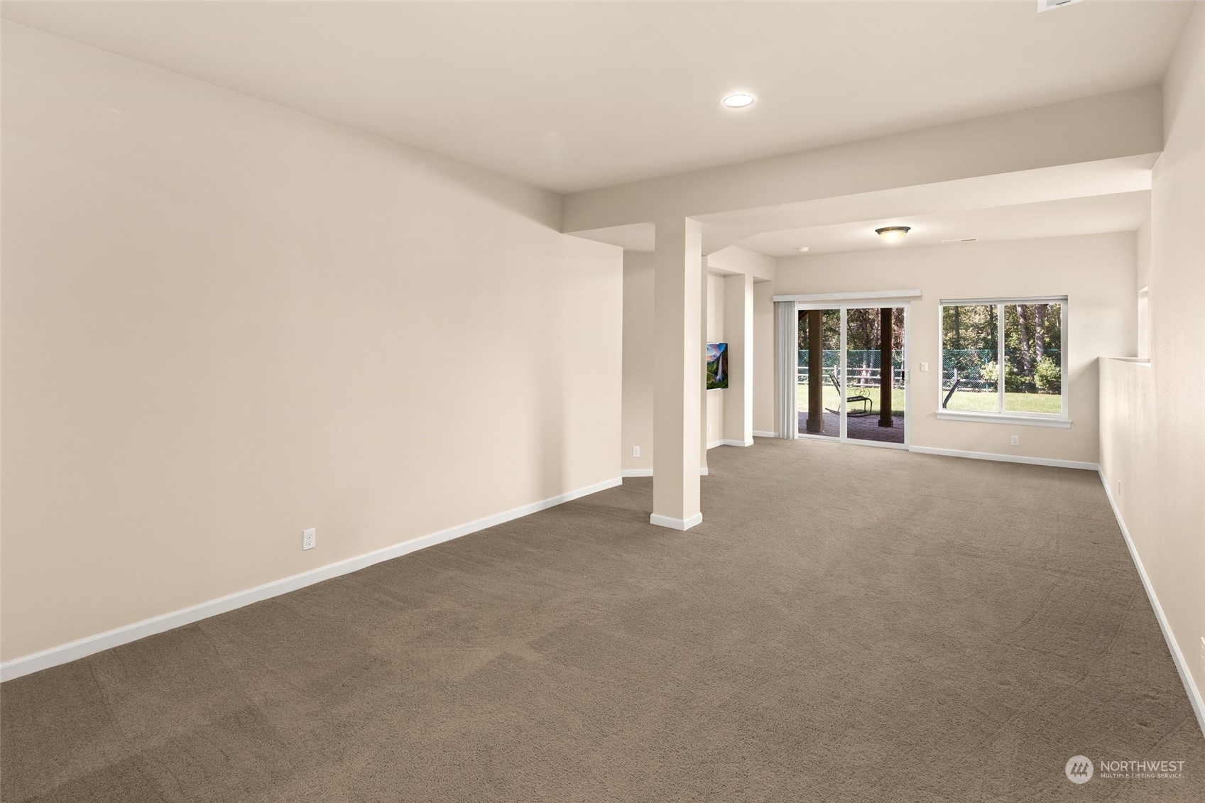 131 Hoquiam Place Southeast Renton, WA 98059 - Photo 29 of 39 Gallery Image 29