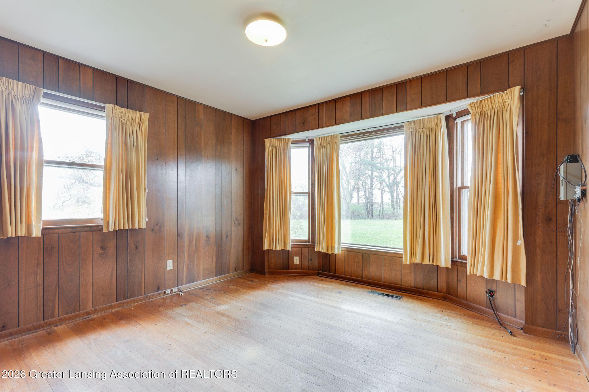 690 Okemos Road Mason, MI 48854 - Photo 28 of 85 Ruzk3x_w