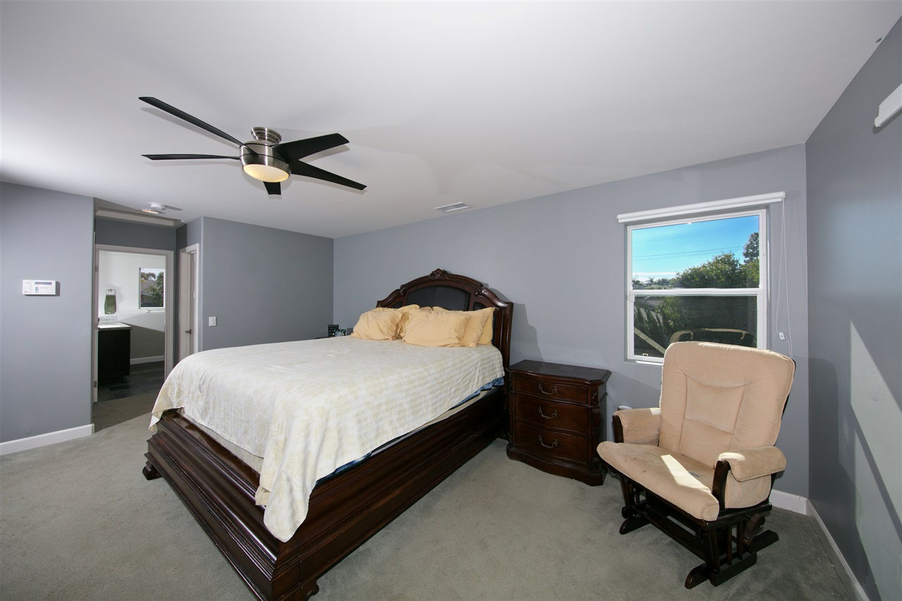 8814 Robinhood Lane La Jolla, CA 92037 - Photo 14 of 25