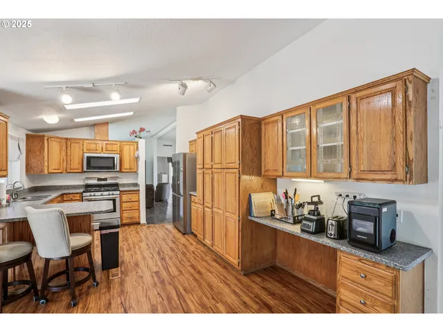 $370,000 | 914 James Street, Independence, OR 97351