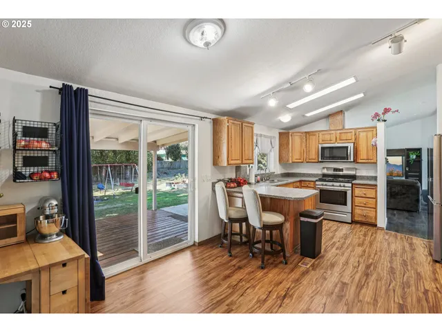 $370,000 | 914 James Street, Independence, OR 97351