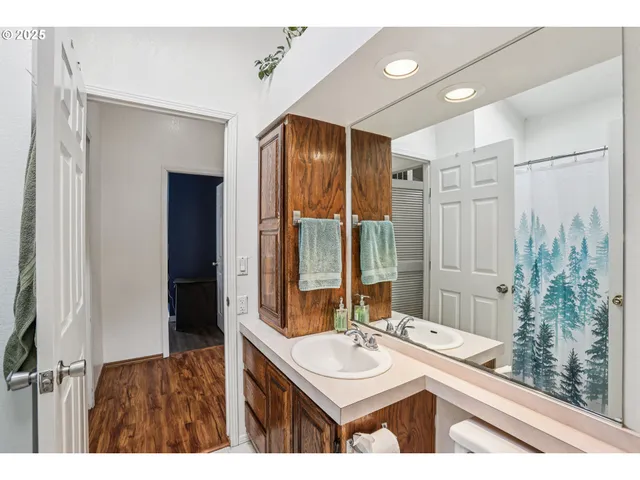 $370,000 | 914 James Street, Independence, OR 97351