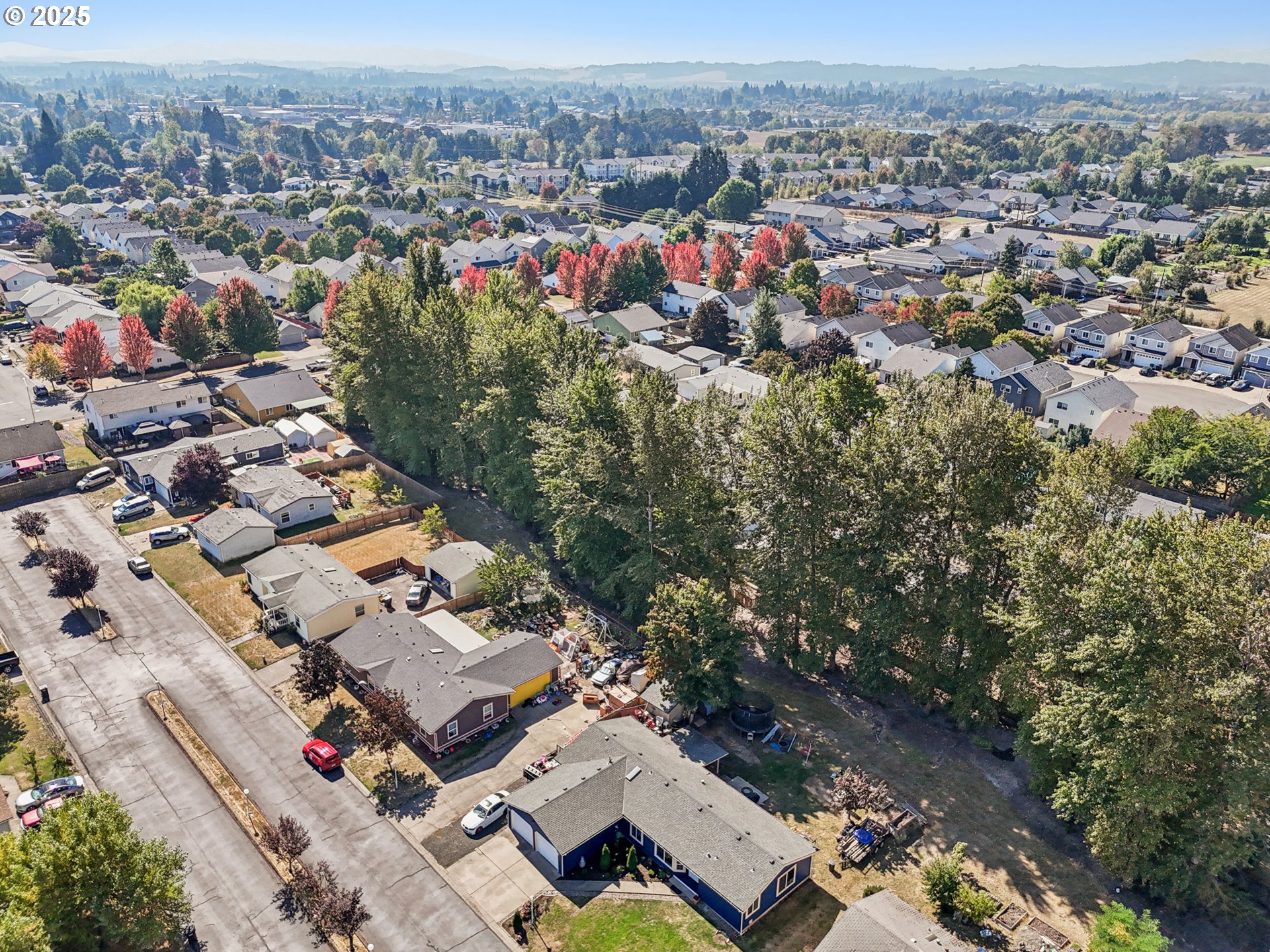 914 James Street Independence, OR 97351 - Photo 46 of 48 an aerial view of multiple house