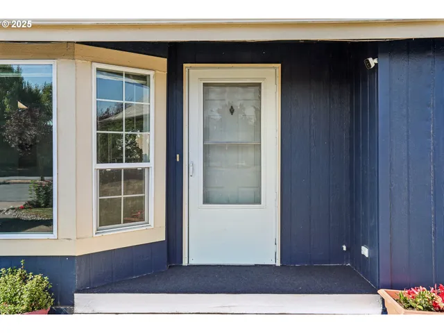 $370,000 | 914 James Street, Independence, OR 97351