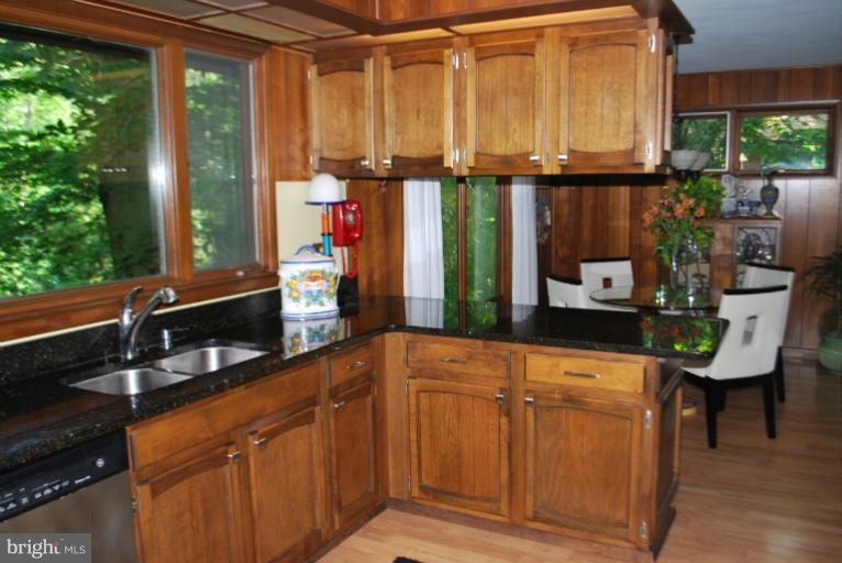 3020 Powder Mill Road Hyattsville, MD 20783 - Photo 20 of 30 Kitchen