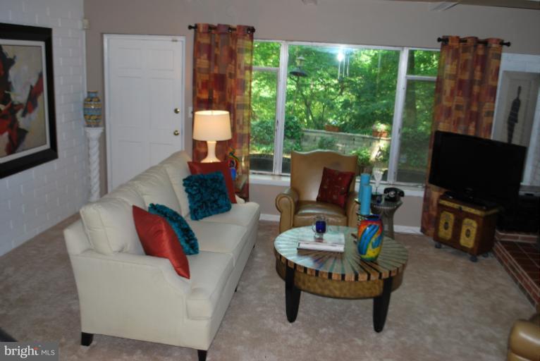 3020 Powder Mill Road Hyattsville, MD 20783 - Photo 26 of 30 Family Room