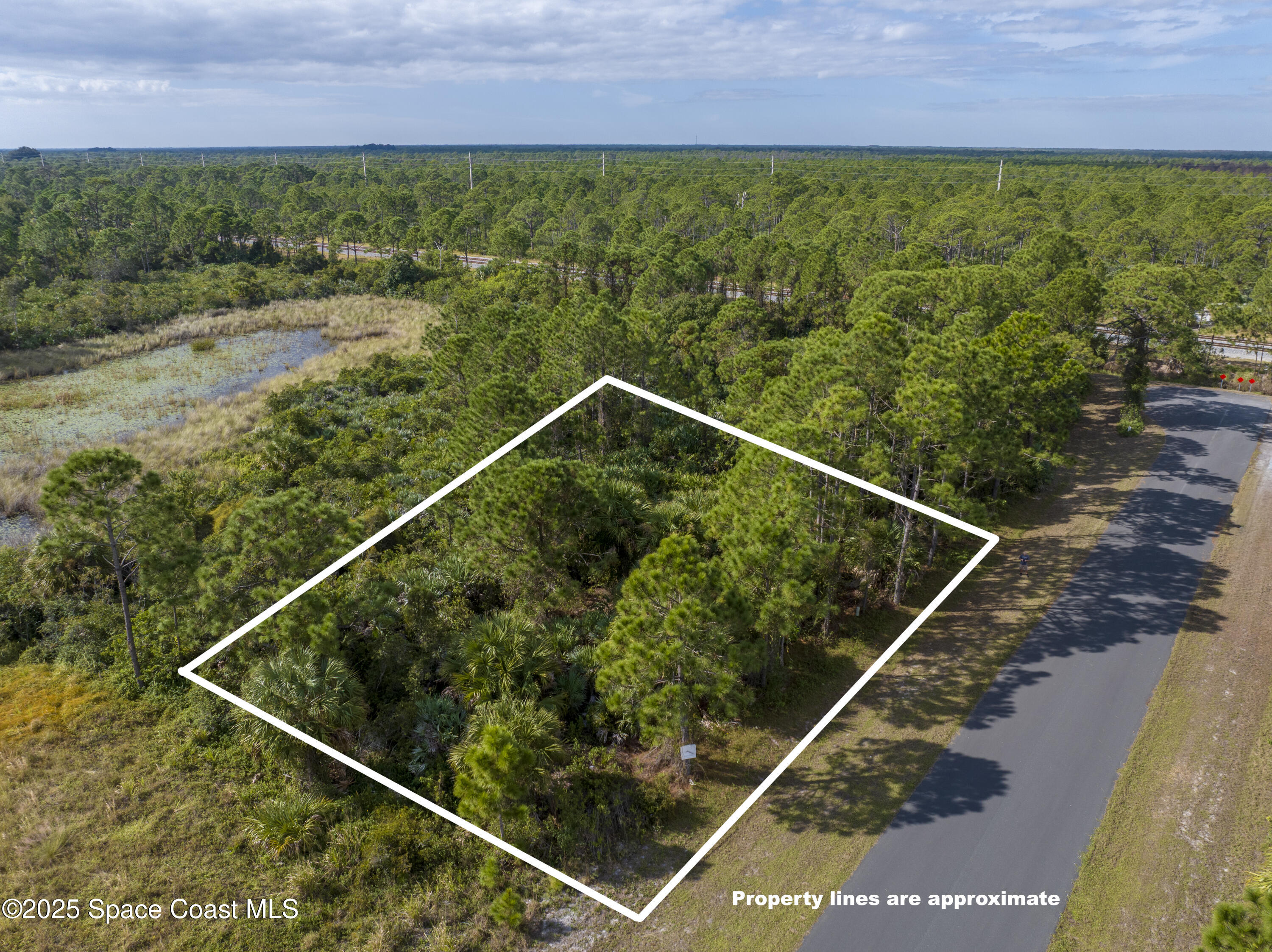 0 11th Street Sebastian, FL 32976 - Photo 2 of 8 a view of a tennis court