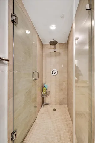 $7,500 | 20281 East Country Club Drive, Unit 607, Aventura, FL 33180