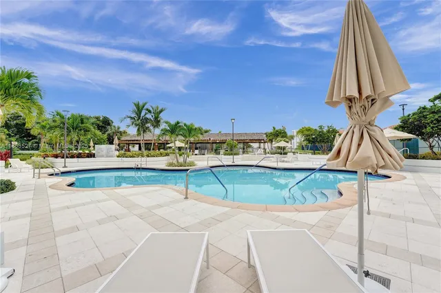 $7,500 | 20281 East Country Club Drive, Unit 607, Aventura, FL 33180