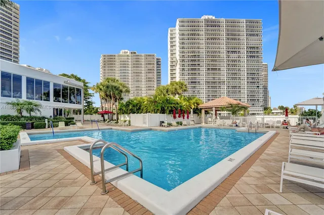 $7,500 | 20281 East Country Club Drive, Unit 607, Aventura, FL 33180