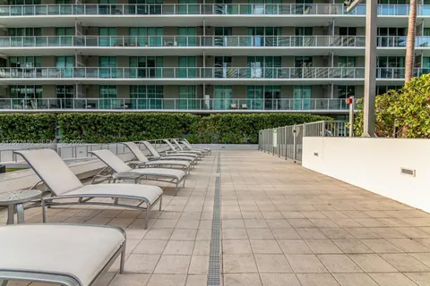 $640,000 | 79 Southwest 12th Street, Unit 2107S, Miami, FL 33130