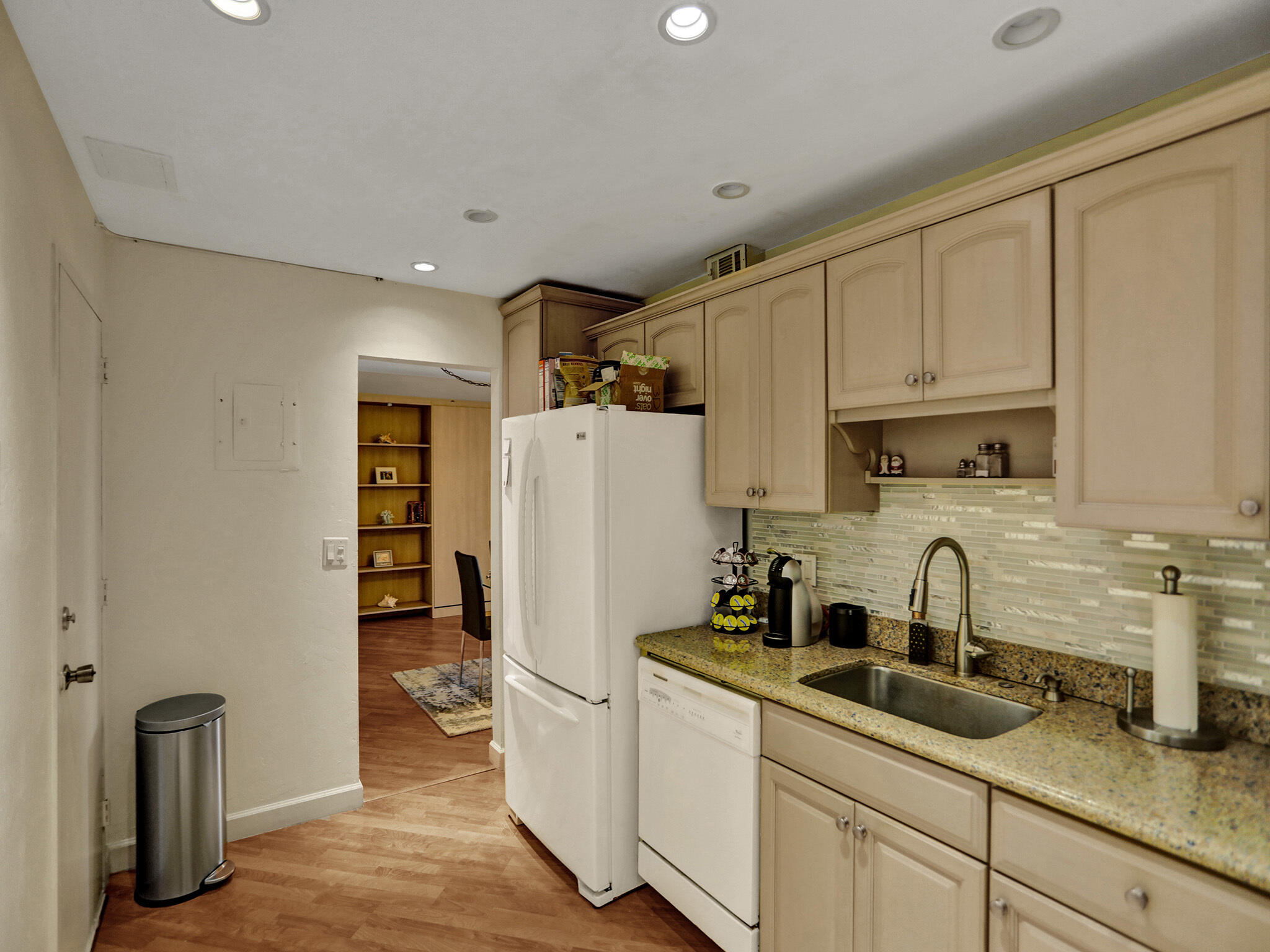 2851 South Ocean Boulevard, Unit D3 Boca Raton, FL 33432 - Photo 12 of 37 3w1a2878