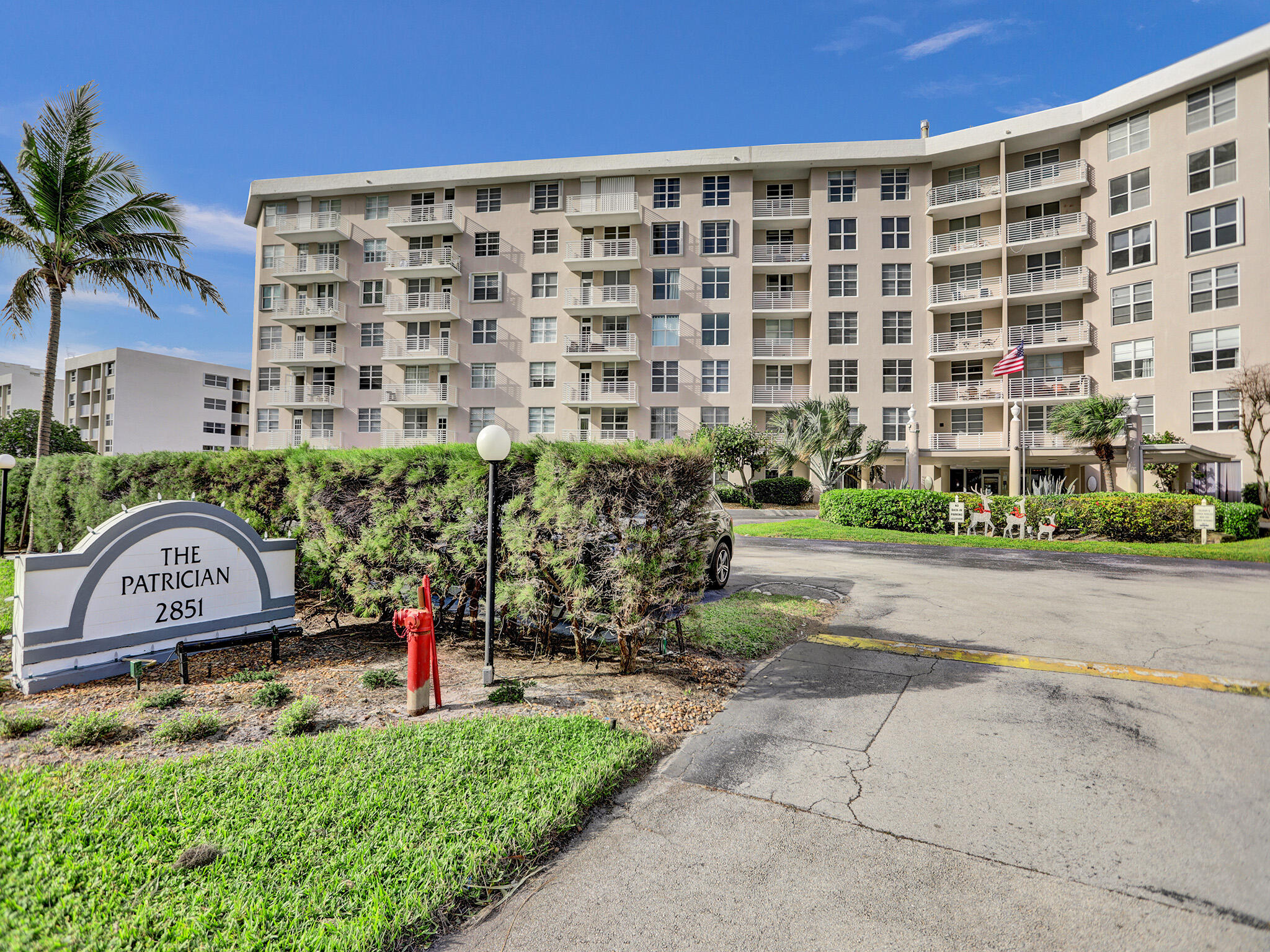 2851 South Ocean Boulevard, Unit D3 Boca Raton, FL 33432 - Photo 3 of 37 3w1a2848