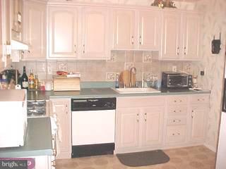 9719 Beacon Road Philadelphia, PA 19115 - Photo 5 of 6