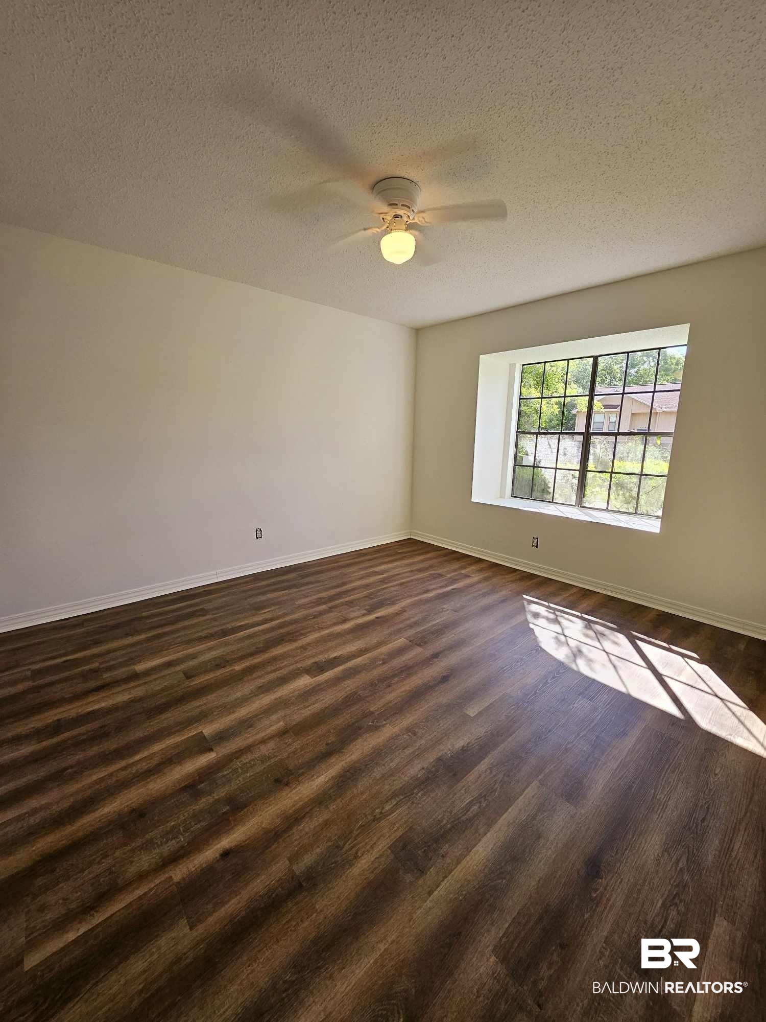 5732 Green Tree Road Mobile, AL 36609 - Photo 10 of 19