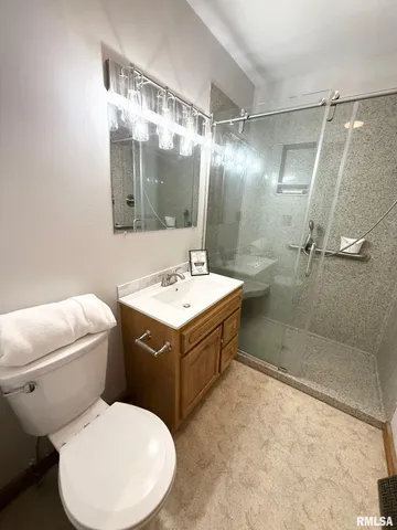 $114,500 | 101 Kim Street, De Soto, IL 62924