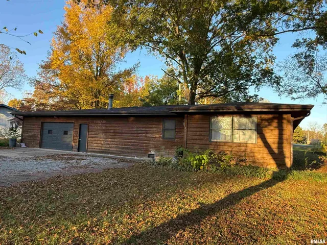 $114,500 | 101 Kim Street, De Soto, IL 62924