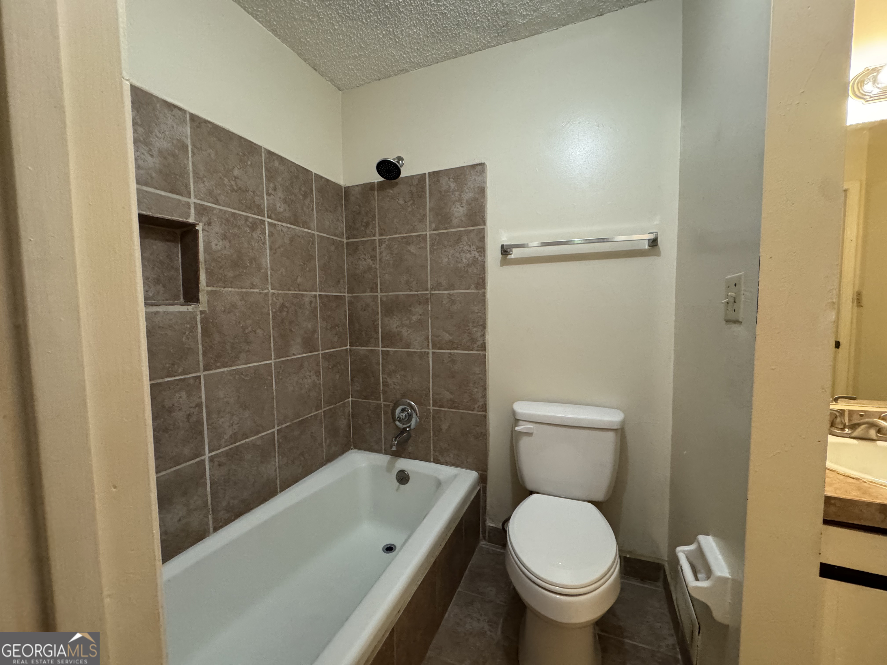 5140 High Point, Unit 21 Union City, GA 30291 - Photo 11 of 14
