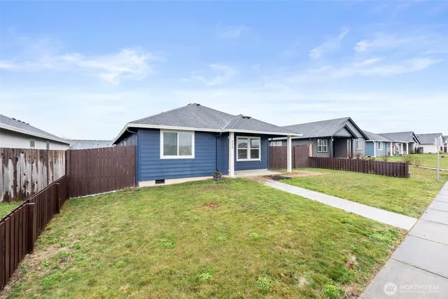 $359,900 | 404 Herren Avenue, Winlock, WA 98596
