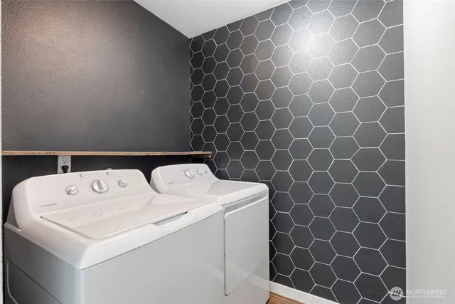 $359,900 | 404 Herren Avenue, Winlock, WA 98596