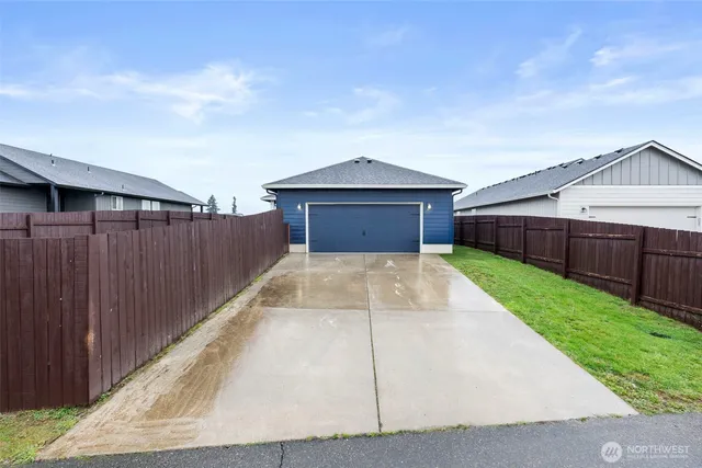 $359,900 | 404 Herren Avenue, Winlock, WA 98596