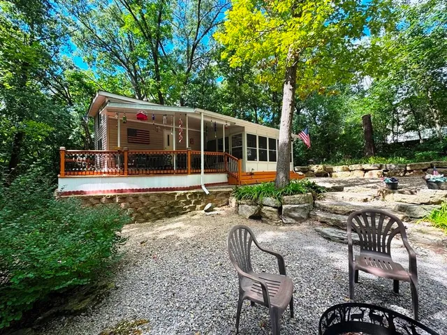 $187,000 | 306 Westview Court, Edgerton, WI 53534