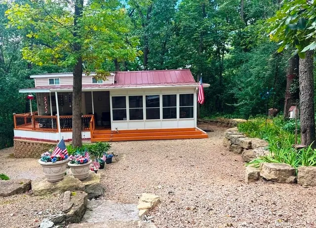 $187,000 | 306 Westview Court, Edgerton, WI 53534