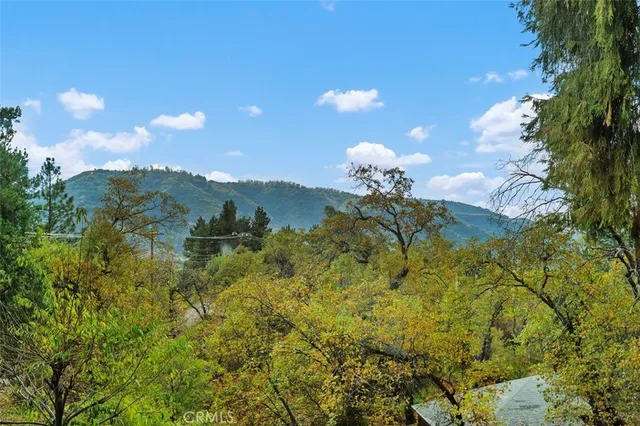 a front view of house with yard