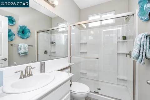$950,000 | 5449 Mountain Rdg Way, Antioch, CA 94531
