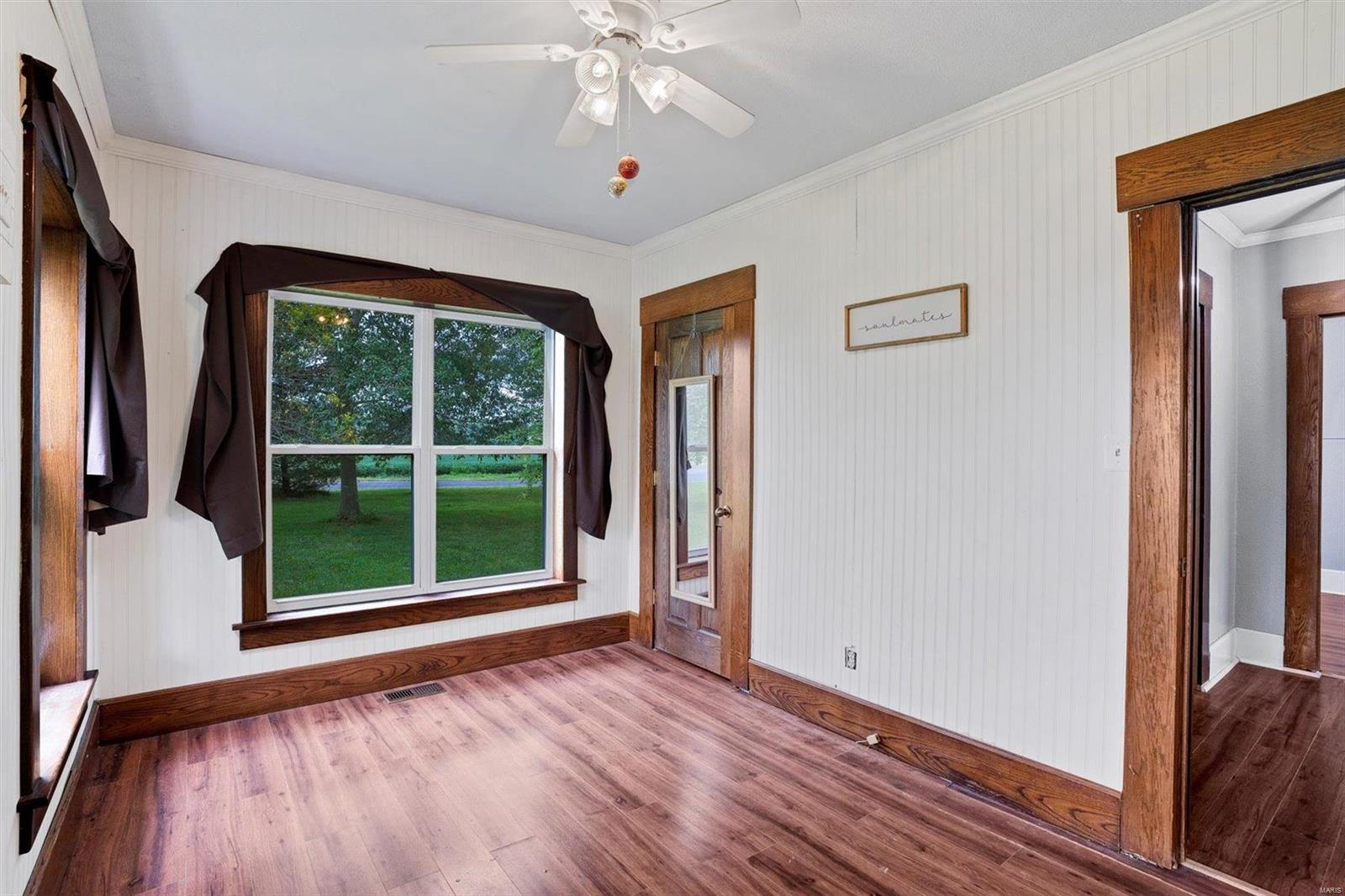 27949 Airport Road Godfrey, IL 62035 - Photo 13 of 48