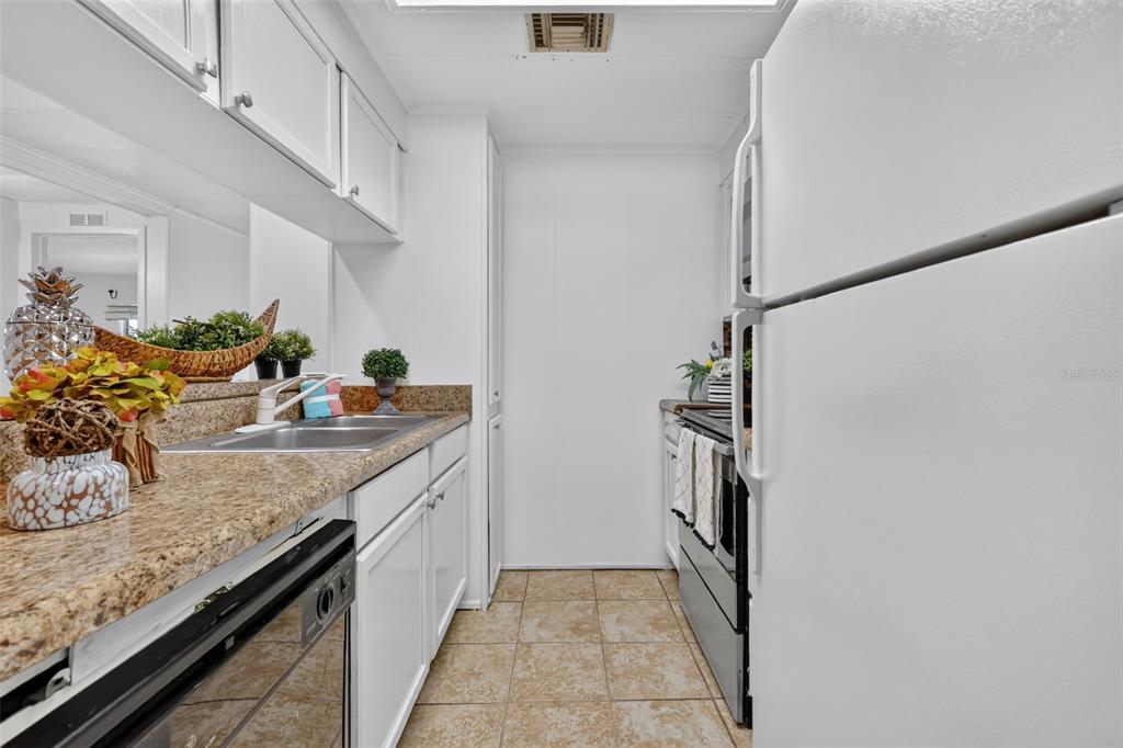 304 Eron Way, Unit 2 Winter Garden, FL 34787 - Photo 8 of 20