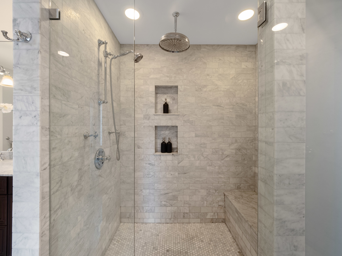 611 Wisner Street Park Ridge, IL 60068 - Photo 20 of 36 a bathroom with a shower