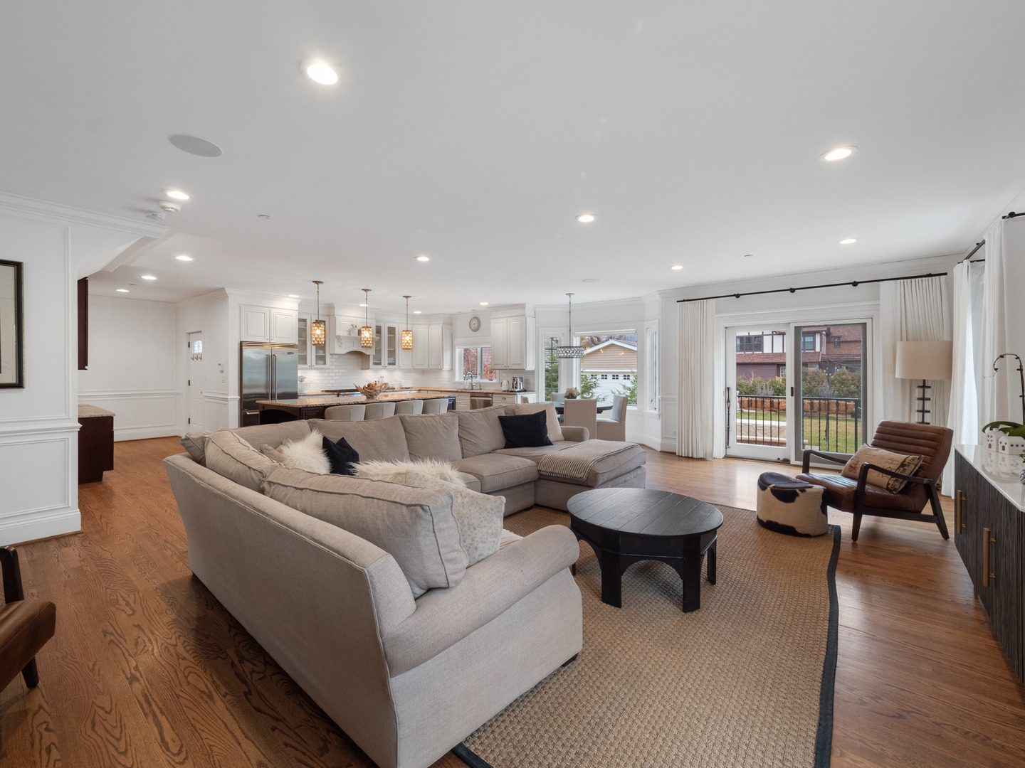 611 Wisner Street Park Ridge, IL 60068 - Photo 7 of 36 a living room with furniture and a large window