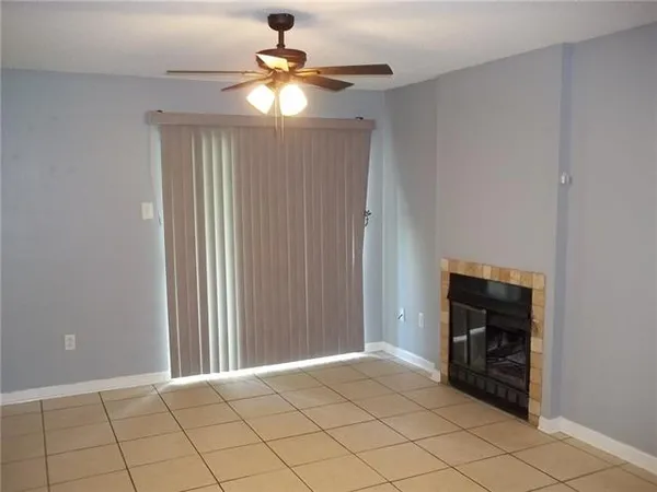 $139,500 | 1501 Parkview Boulevard, Unit 1501, Mandeville, LA 70471
