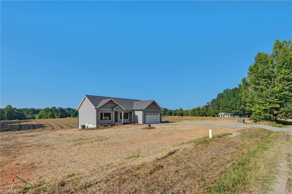 298 Cole Road Reidsville, NC 27320 - Photo 8 of 47 Gallery Image 8