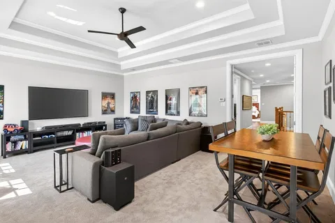 $1,350,000 | 3724 West 5th Street, Fort Worth, TX 76107
