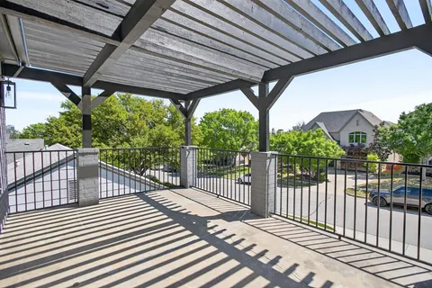 $1,350,000 | 3724 West 5th Street, Fort Worth, TX 76107