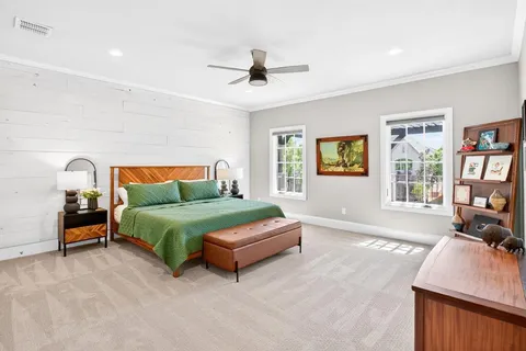 $1,350,000 | 3724 West 5th Street, Fort Worth, TX 76107