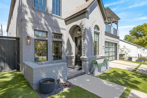 $1,350,000 | 3724 West 5th Street, Fort Worth, TX 76107