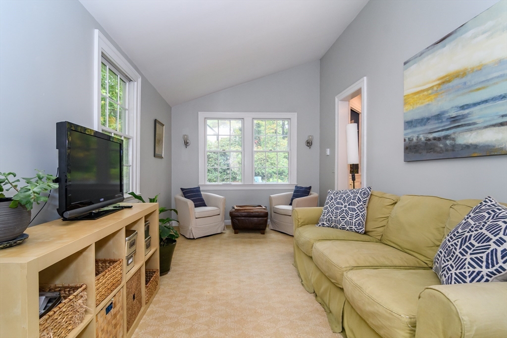 54 Colburn Road Wellesley, MA 02481 - Photo 13 of 26