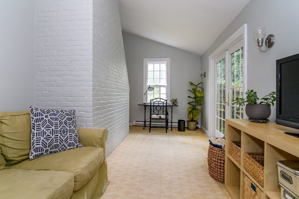 54 Colburn Road Wellesley, MA 02481 - Photo 14 of 26